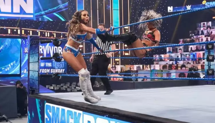 Chelsea Green injured during her WWE SmackDowm main roster debut