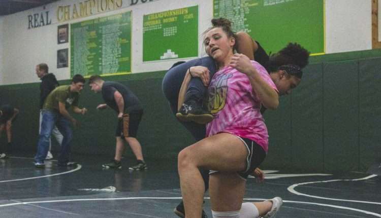 Maryville wrestling returns to mat despite concerns about season occurrence | Sports