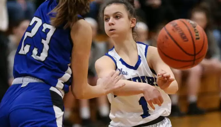 New Massachusetts high school sports guidelines: Basketball, hockey and football can compete, but wrestling can't - Sports - Milford Daily News
