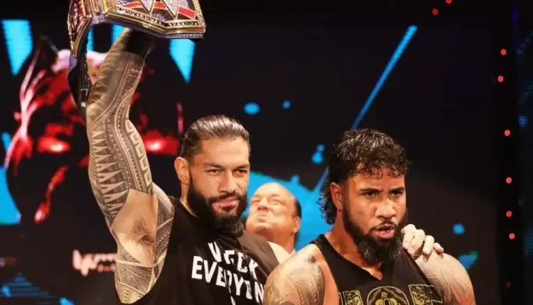 WWE SmackDown: Jey Uso uses heel tactics to beat Kevin Owens with help from Roman Reigns