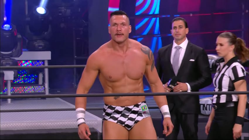 Cezar Bononi asks fans for help with his wife
